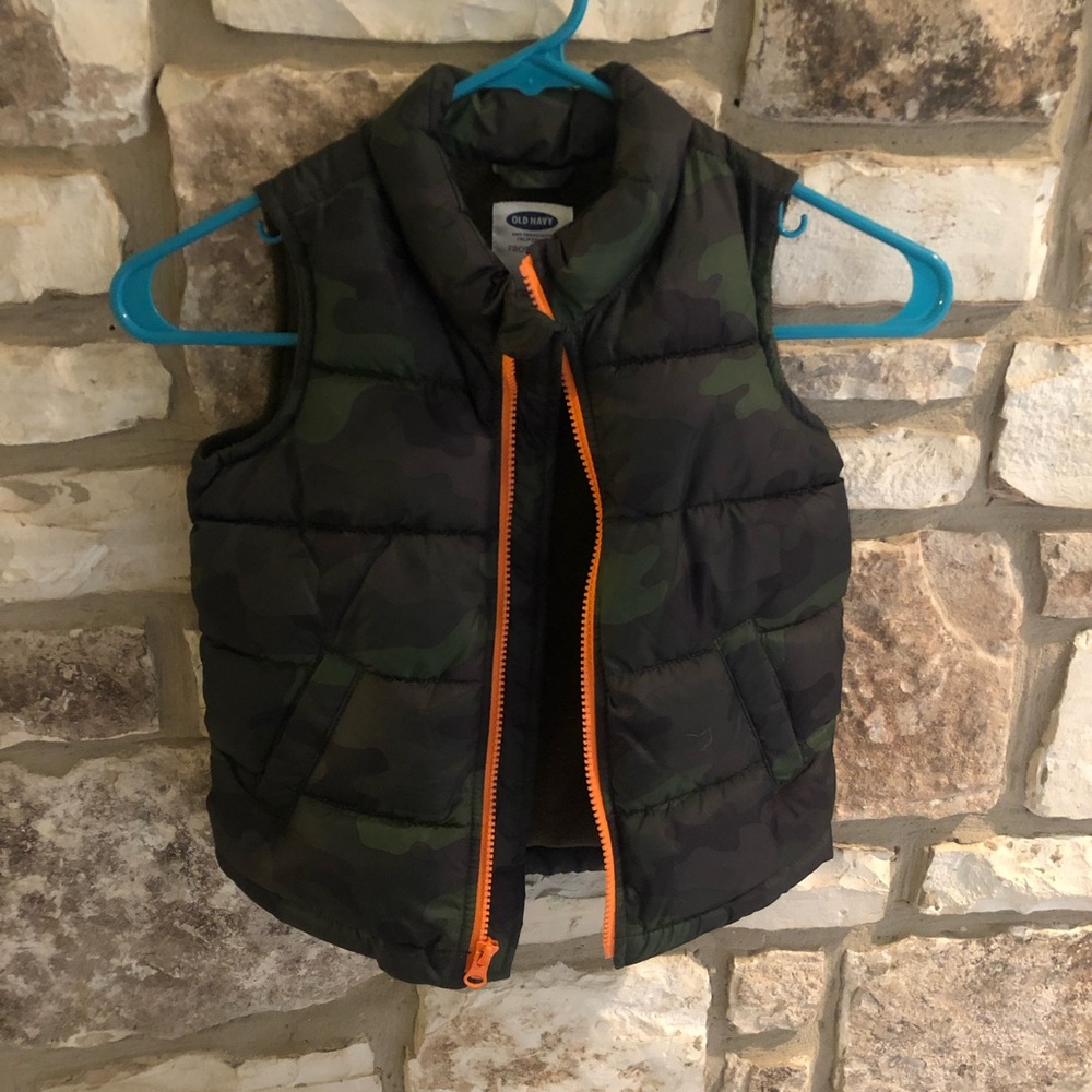 Boys camo vest